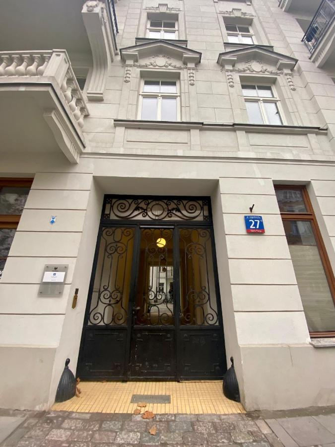 Ak Apartments Варшава Екстериор снимка